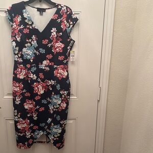 Simply Styled Floral Navy Dress